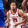 Razorbacks guard DJ Wagner against Florida