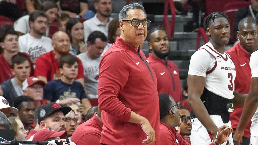 Razorbacks assistant coach Chuck Martin against Lipscomb