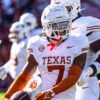 Longhorns warming up before game against Arkansas